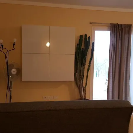 'lina' Mit Gemeinschaftspool By Interhome Apartment Gavardo