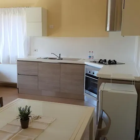 Apartment 'lina' Mit Gemeinschaftspool By Interhome *